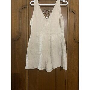Burans  Women’s Beige Romper. Size 12. B32